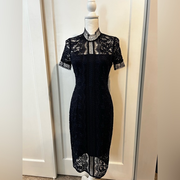 EUC Beautiful Eliza J Navy Sheath Midi Dress with Mock Neck in Size 4 - Picture 2 of 10